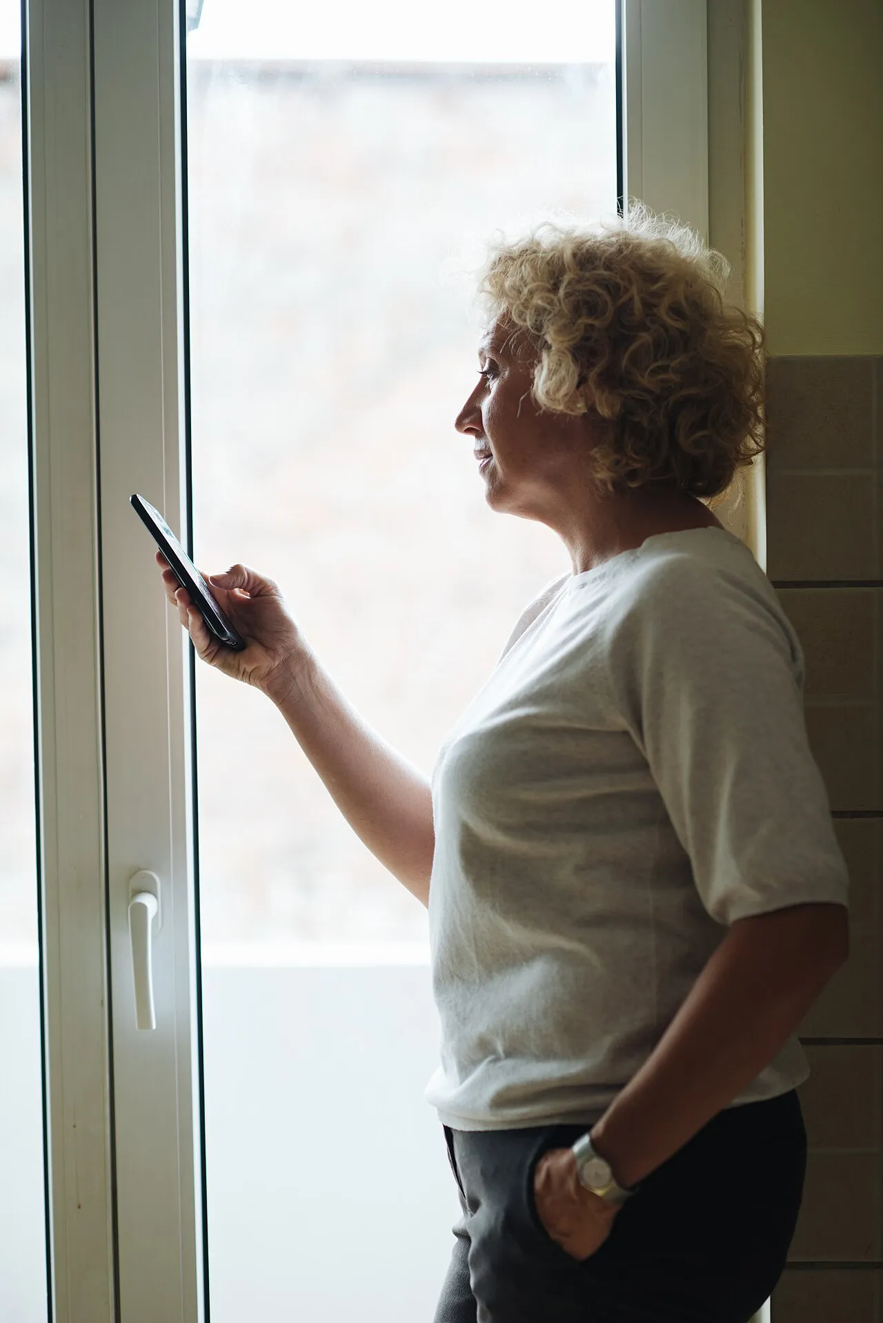 AI voice cloning scam targeting elderly victims