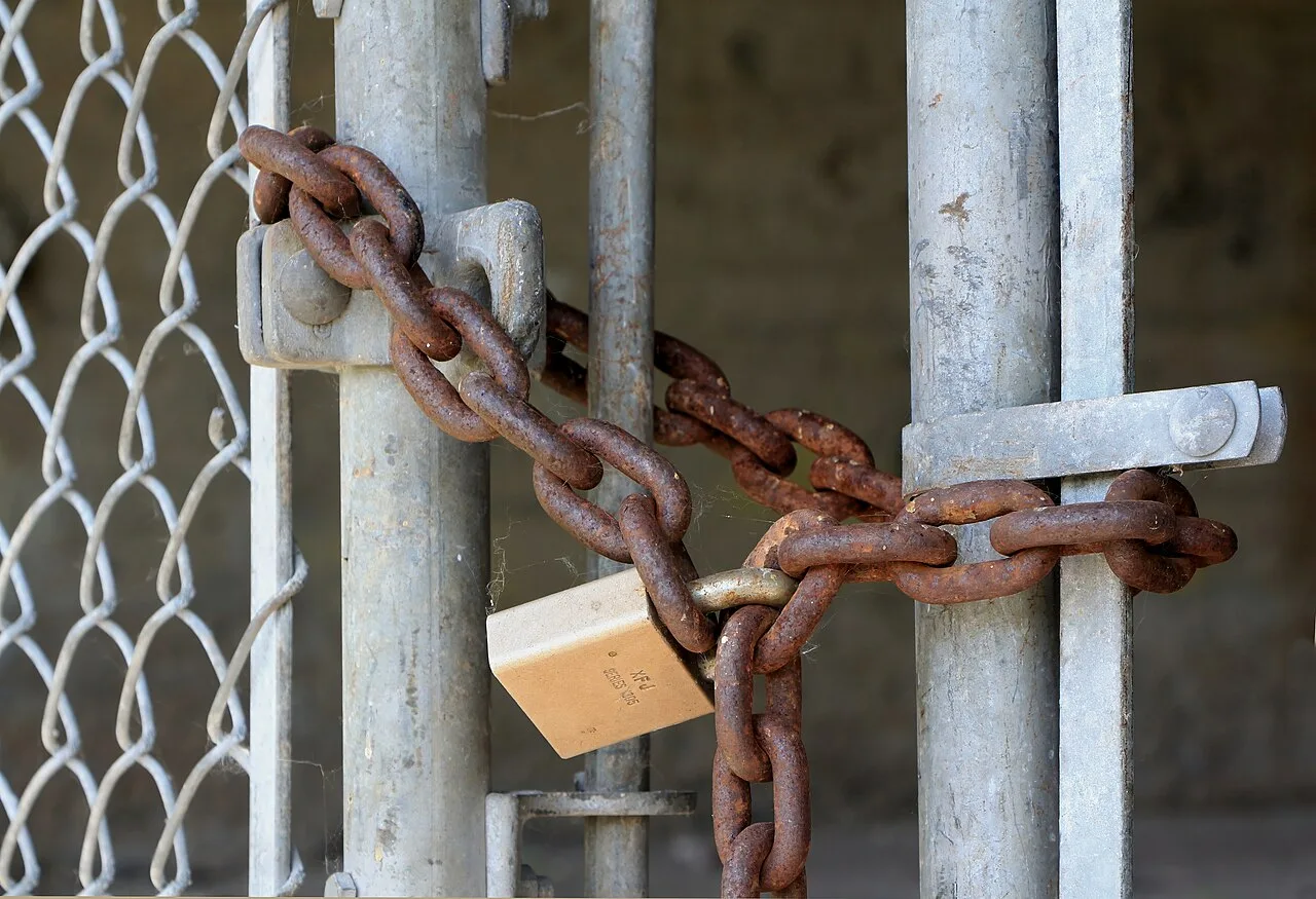 Are free VPNs safe — a padlock representing the security risks covered in this guide