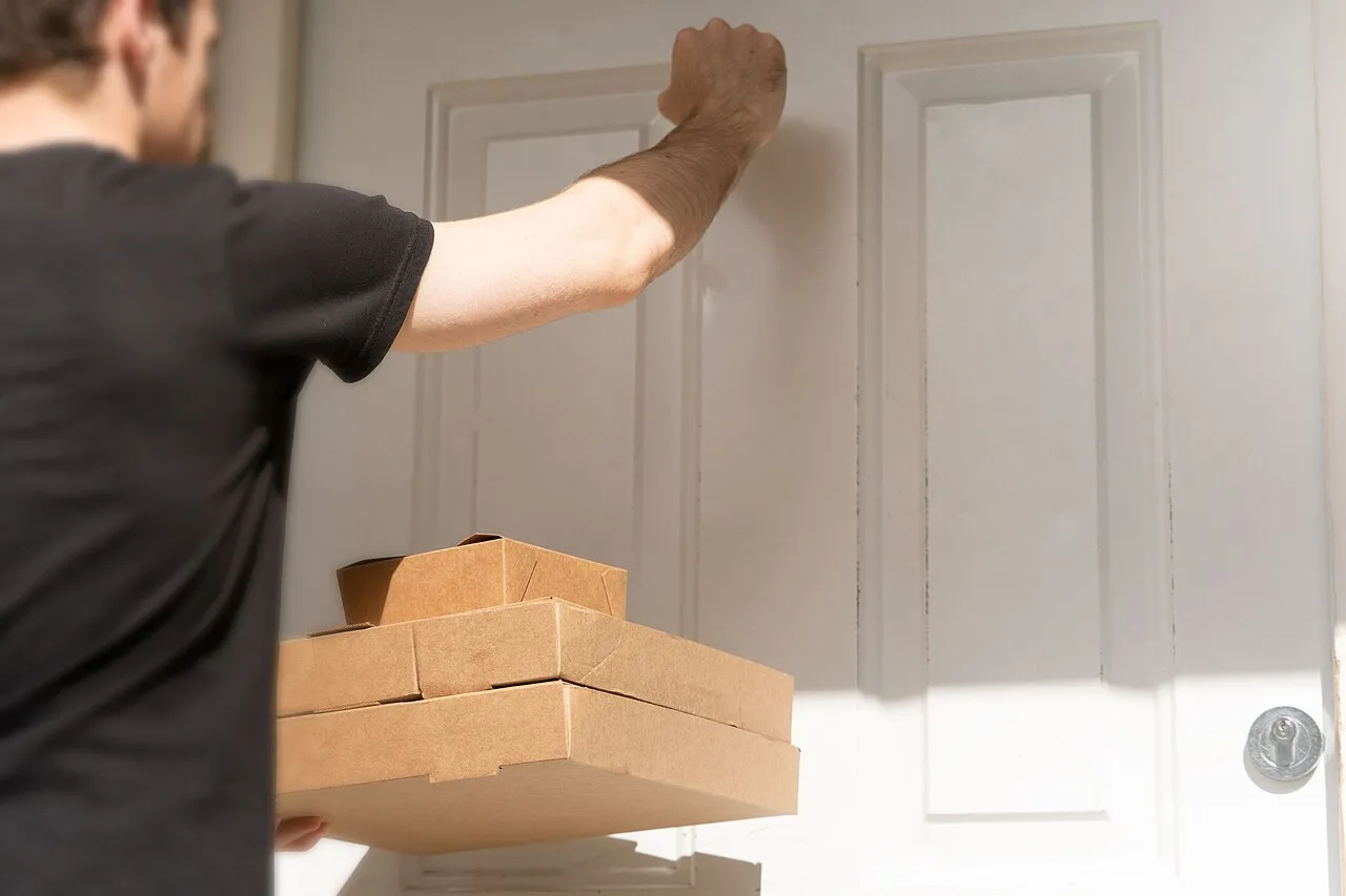 Package delivery text scam real delivery driver