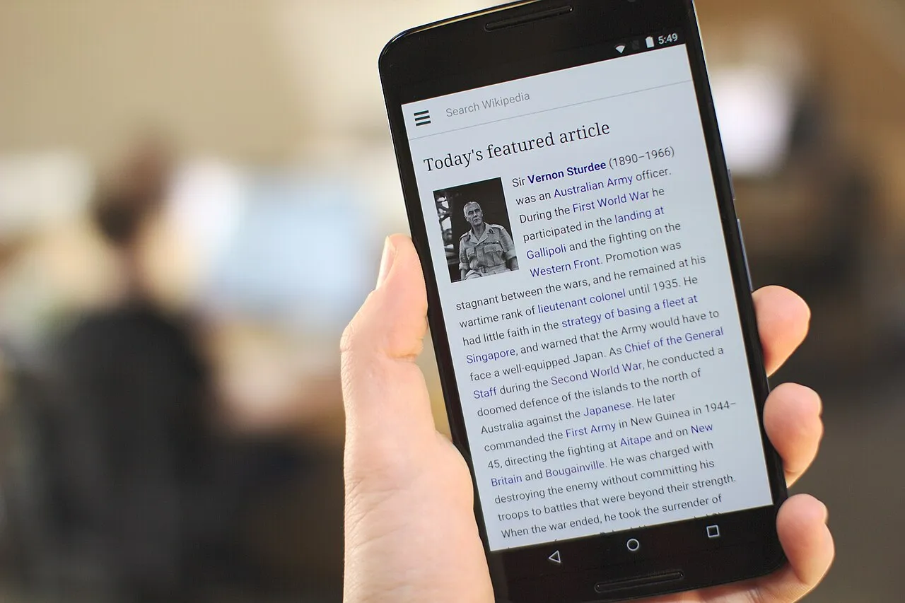 Remove malware from Android — checking apps on an Android phone
