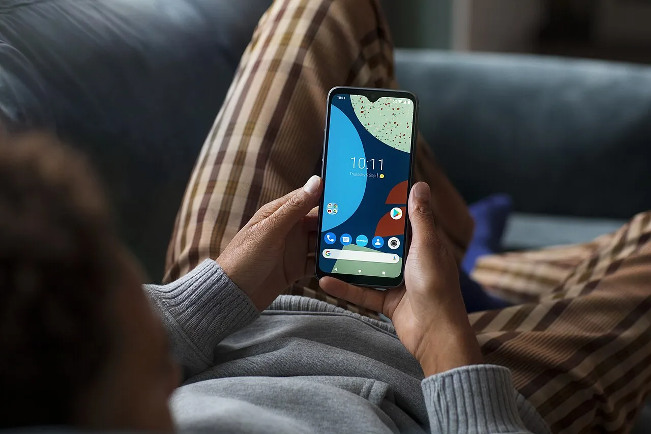 Two-factor authentication app on smartphone